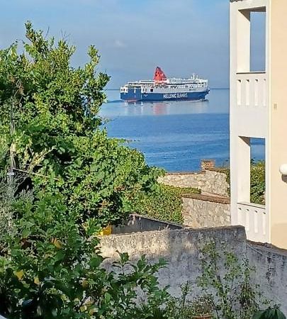 Seaview Luxury Apartment Mytilene Exterior photo