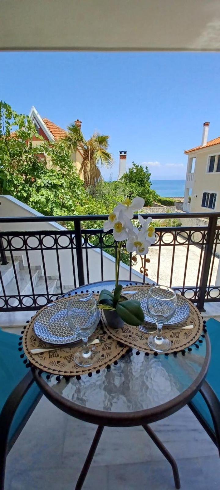 Seaview Luxury Apartment Mytilene Exterior photo